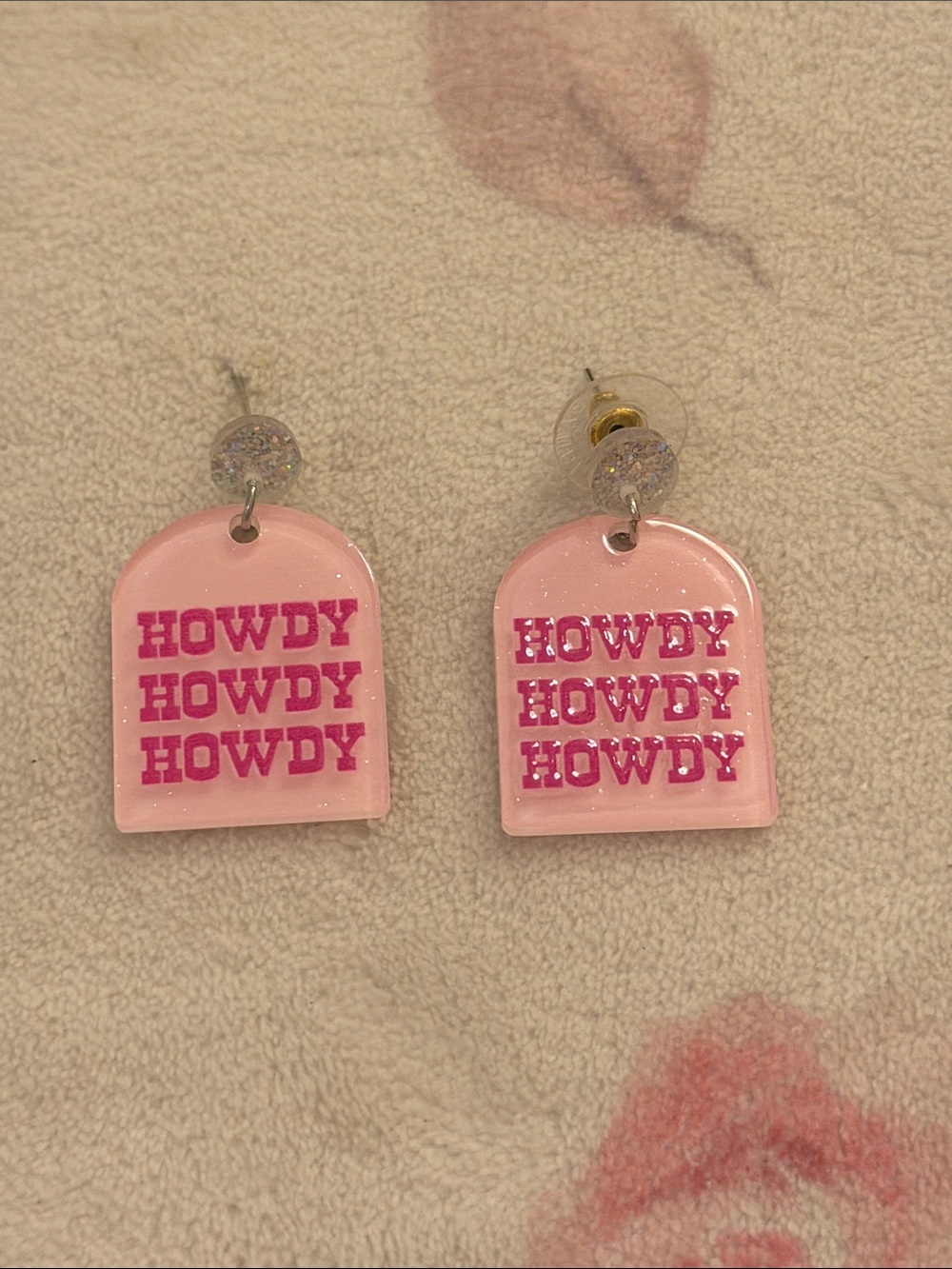 Claires Pink "Howdy" Acrylic Drop Earrings - Playful Women's Accessory